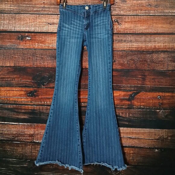 Uniq By Litz Blue Jeans Size 26 Flared Striped Bell Bottoms Raw Hem Stretch - Picture 3 of 10